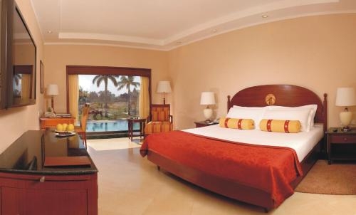 Imagen de la habitación del Hotel The Lalit Temple View Khajuraho. Foto 8