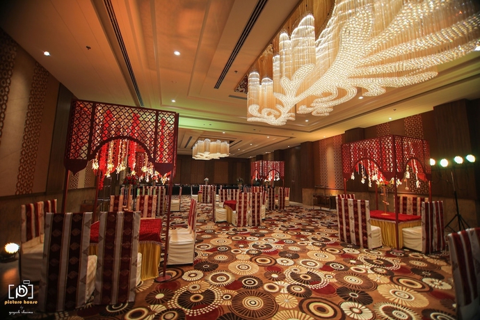 Imagen de los interiores del Hotel The Lalita Grand. Foto 17