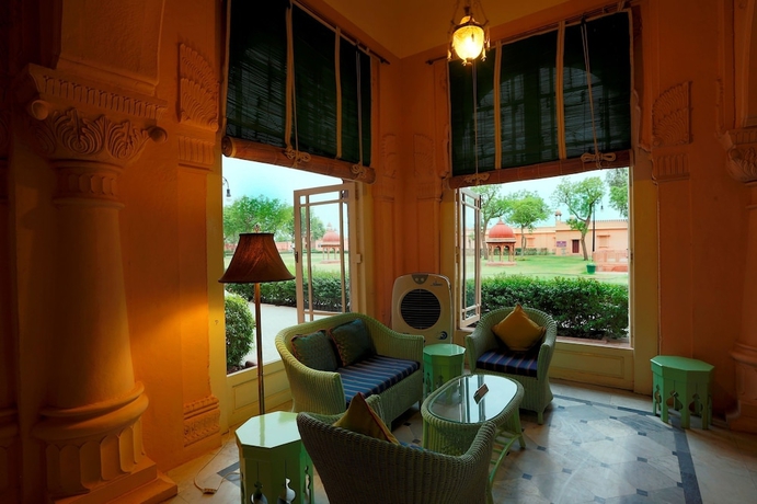 Imagen de los interiores del Hotel The Lallgarh Palace - A Heritage. Foto 13