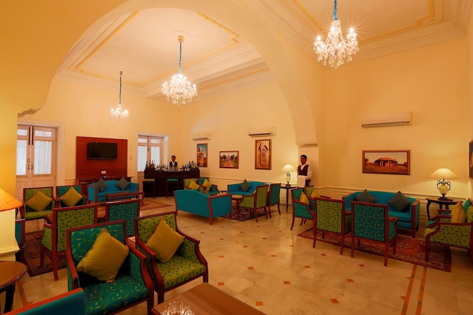 Imagen de los interiores del Hotel The Lallgarh Palace - A Heritage. Foto 16