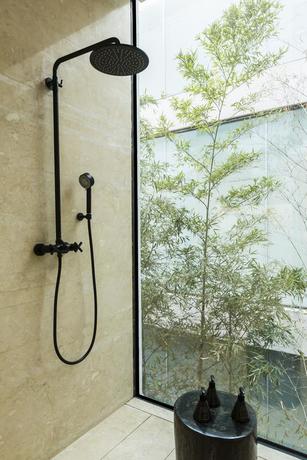 Imagen de la habitación del Hotel The Lalu Qingdao China. Foto 8