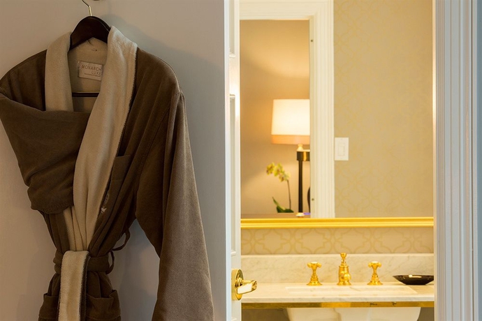 Imagen de la habitación del Hotel The Lancaster. Foto 6