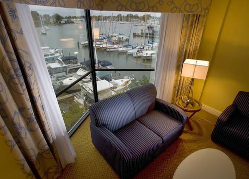 Imagen de la habitación del Hotel The Landing At Hampton Marina, Tapestry Collection By Hilton. Foto 9
