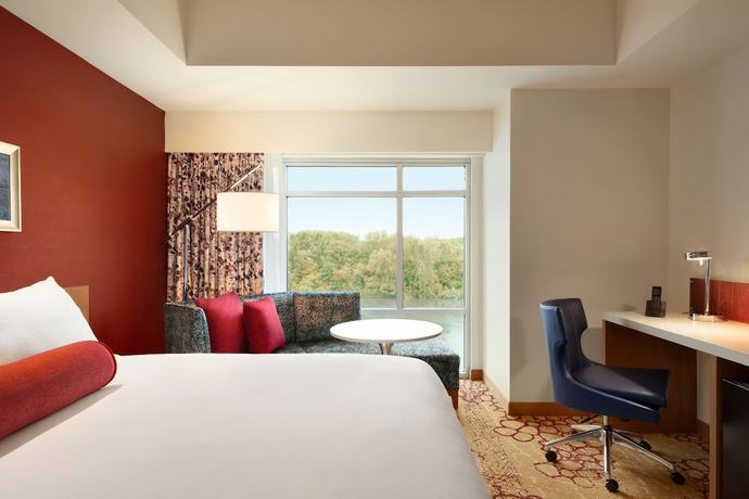 Imagen de la habitación del Hotel The Landing at Rivers Casino and Resort. Foto 9