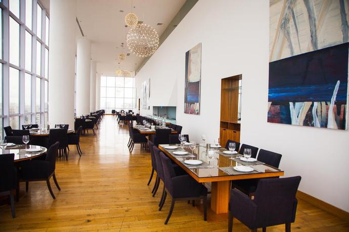 Imagen del bar/restaurante del Hotel The Landmark, Baku. Foto 6