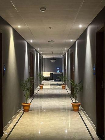 Imagen de los interiores del Hotel The Landmark, Chhatarpur. Foto 14