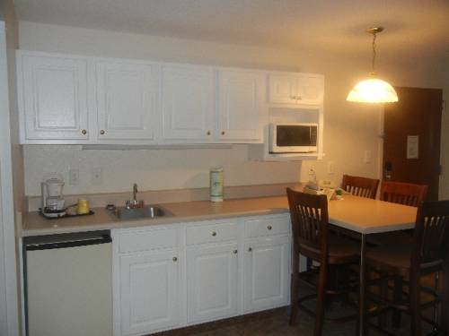 Imagen de la habitación del Hotel The Landmark Inn, SPRING LAKE. Foto 9