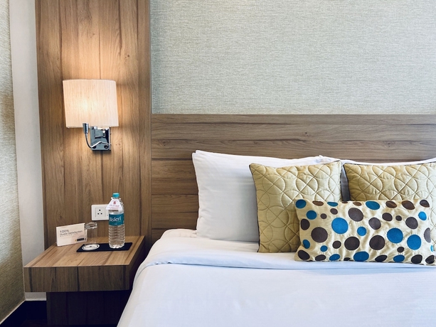 Imagen de la habitación del Hotel The Landmark, Kanpur. Foto 7