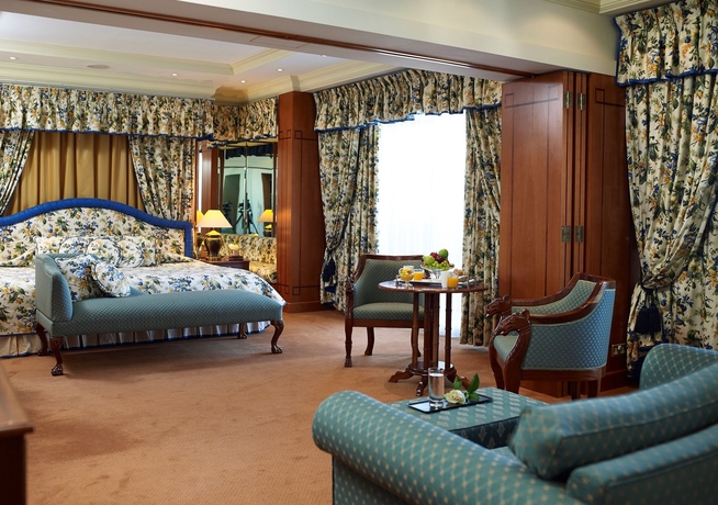 Imagen de la habitación del Hotel The Landmark Nicosia. Foto 2