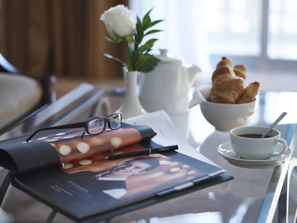 Imagen de la habitación del Hotel The Landmark Nicosia. Foto 5