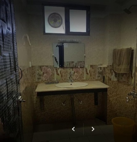 Imagen de la habitación del Hotel The Landmark, Nārān. Foto 17