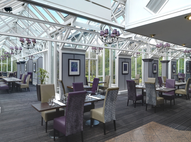 Imagen del bar/restaurante del Hotel The Landmark and Leisure Club. Foto 2