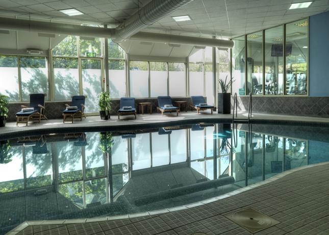 Imagen de la piscina del Hotel The Landmark and Leisure Club. Foto 14