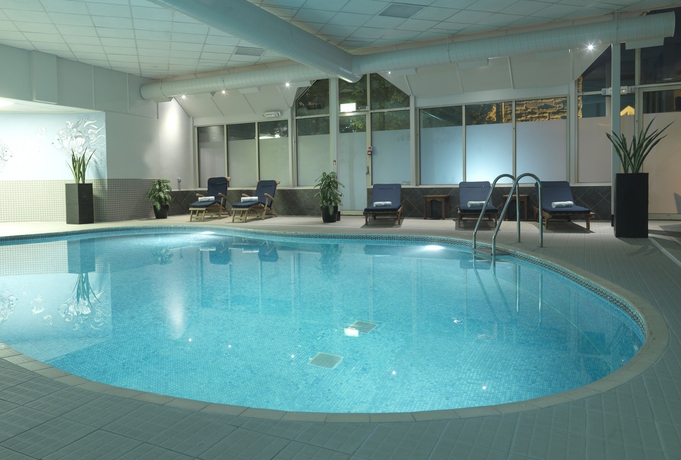 Imagen de la piscina del Hotel The Landmark and Leisure Club. Foto 15