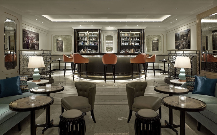 Imagen del bar/restaurante del Hotel The Langham, Hong Kong. Foto 2
