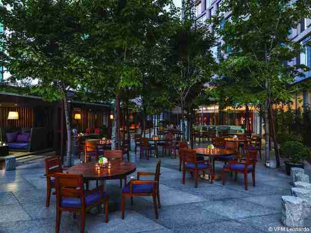 Imagen del bar/restaurante del Hotel The Langham, Shanghai, Xintiandi. Foto 4