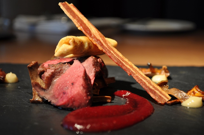 Imagen del bar/restaurante del Hotel The Langstone Quays. Foto 2