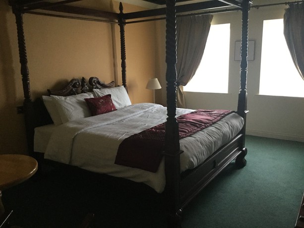 Imagen de la habitación del Hotel The Lanterns. Foto 8