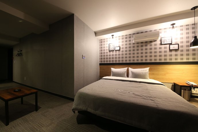 Imagen de la habitación del Hotel The Last. Foto 5