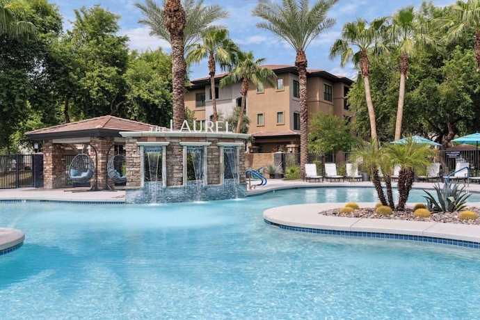 Imagen de la piscina del Hotel The Laurel Apartments in Chandler. Foto 15
