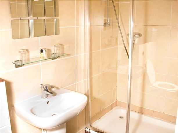 Imagen de la habitación del Hotel The Laurelbank. Foto 5