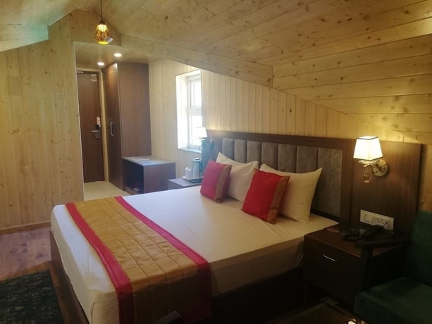Imagen de la habitación del Hotel The Laurent and Banon Resorts. Foto 4