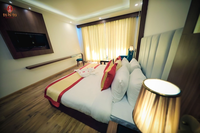 Imagen de la habitación del Hotel The Laurent and Banon Resorts. Foto 11