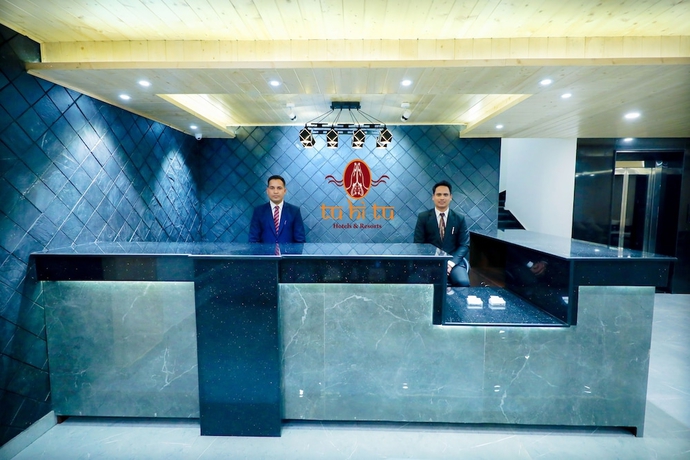 Imagen de los interiores del Hotel The Laurent and Banon Resorts. Foto 19