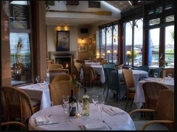 Imagen del bar/restaurante del Hotel The Lauriston. Foto 8