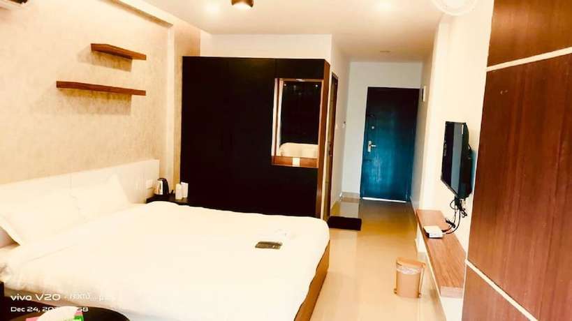 Imagen de la habitación del Hotel The Lavender Resort. Foto 2