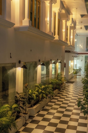 Imagen de los interiores del Hotel The Lavish Stay. Foto 12
