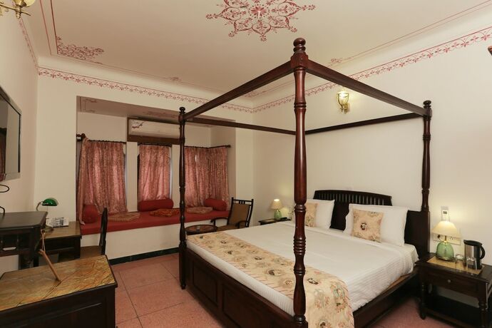 Imagen de la habitación del Hotel The Lavitra Udaipur. Foto 18