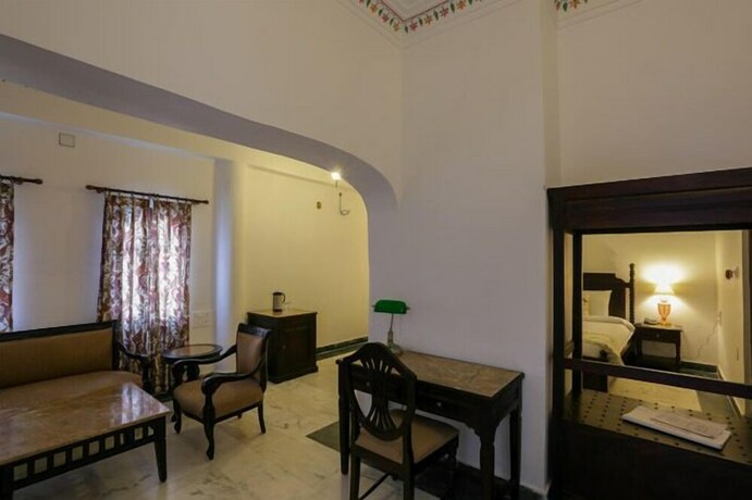 Imagen de la habitación del Hotel The Lavitra Udaipur. Foto 30
