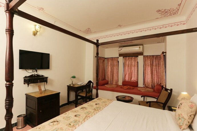 Imagen de la habitación del Hotel The Lavitra Udaipur. Foto 31