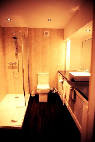 Imagen de la habitación del Hotel The Lawns. Foto 13