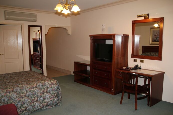 Imagen de la habitación del Hotel The Lawson Riverside Suites. Foto 17