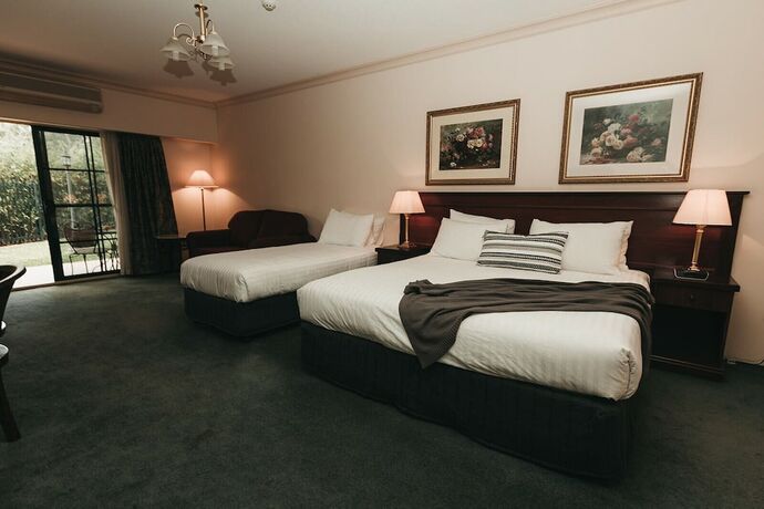 Imagen de la habitación del Hotel The Lawson Riverside Suites. Foto 23