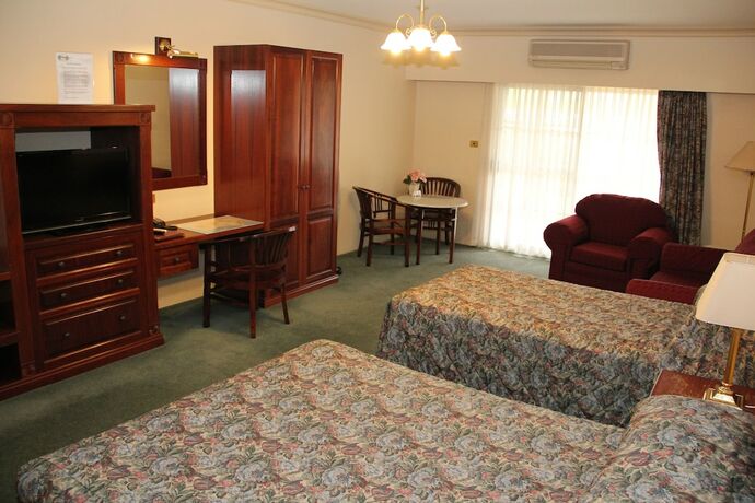 Imagen de la habitación del Hotel The Lawson Riverside Suites. Foto 26