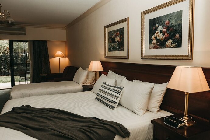 Imagen de la habitación del Hotel The Lawson Riverside Suites. Foto 28