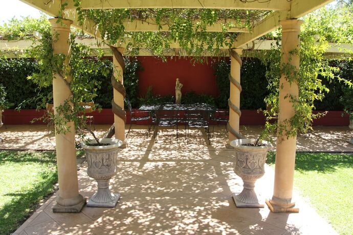 Imagen de los exteriores del Hotel The Lawson Riverside Suites. Foto 36