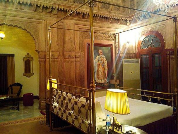 Imagen de la habitación del Hotel The Laxmi Niwas Palace. Foto 17