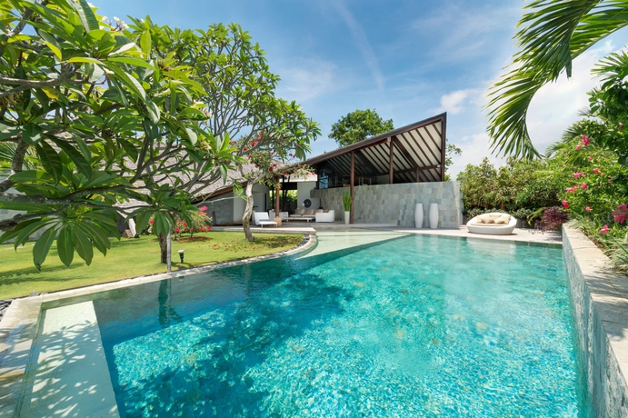Imagen de la piscina del Hotel The Layar - Designer Villas and Spa. Foto 16