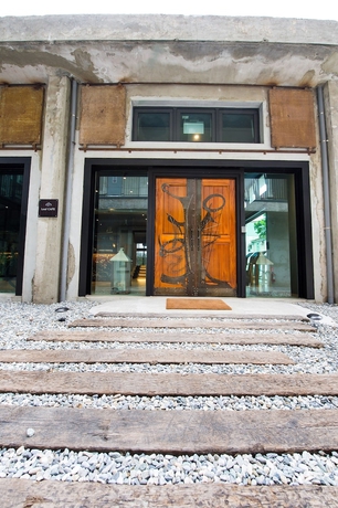 Imagen de los interiores del Hotel The Leaf Inn. Foto 12
