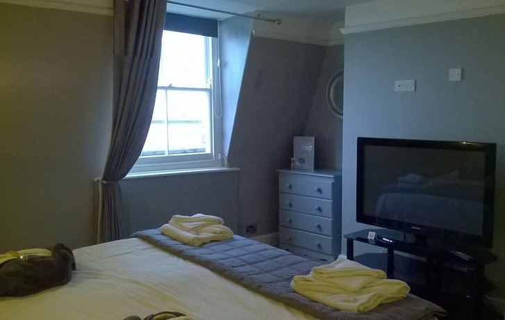 Imagen de la habitación del Hotel The Leam. Foto 16