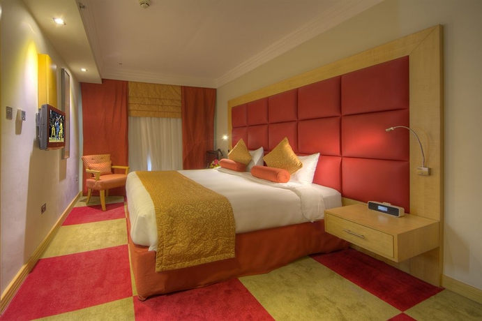 Imagen de la habitación del Hotel The Leela. Foto 3