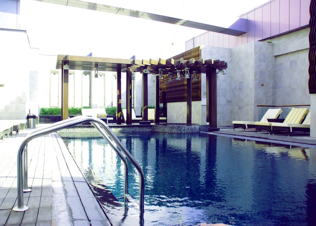 Imagen de la piscina del Hotel The Leela. Foto 14