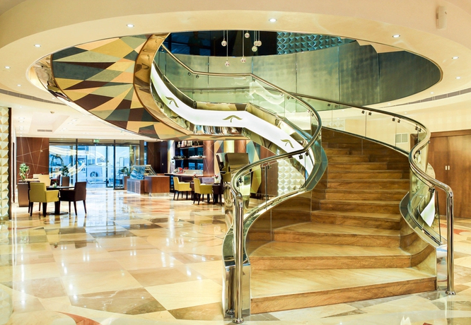 Imagen de los interiores del Hotel The Leela. Foto 11