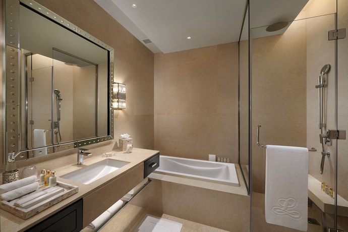 Imagen de la habitación del Hotel The Leela Gandhinagar. Foto 10