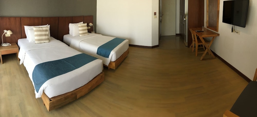 Imagen de la habitación del Hotel The Leela Resort and Spa Pattaya. Foto 9