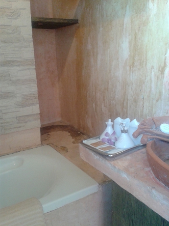 Imagen de la habitación del Hotel The Legacy. Foto 10